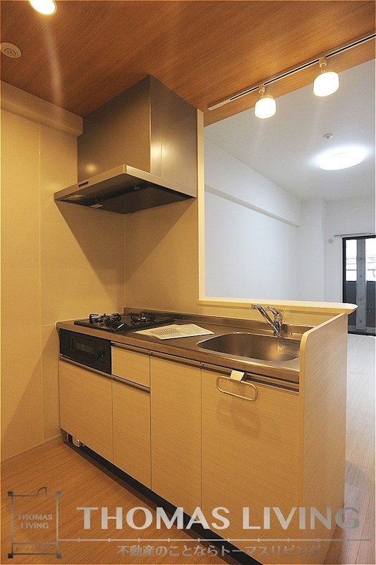 キッチン　カウンターキッチンが付いております。