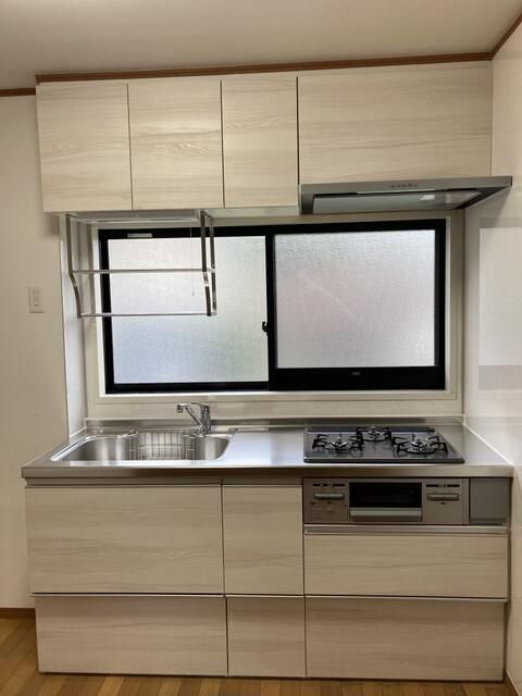 キッチン　※別部屋参考写真