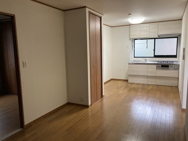 居室・リビング　※別部屋参考写真