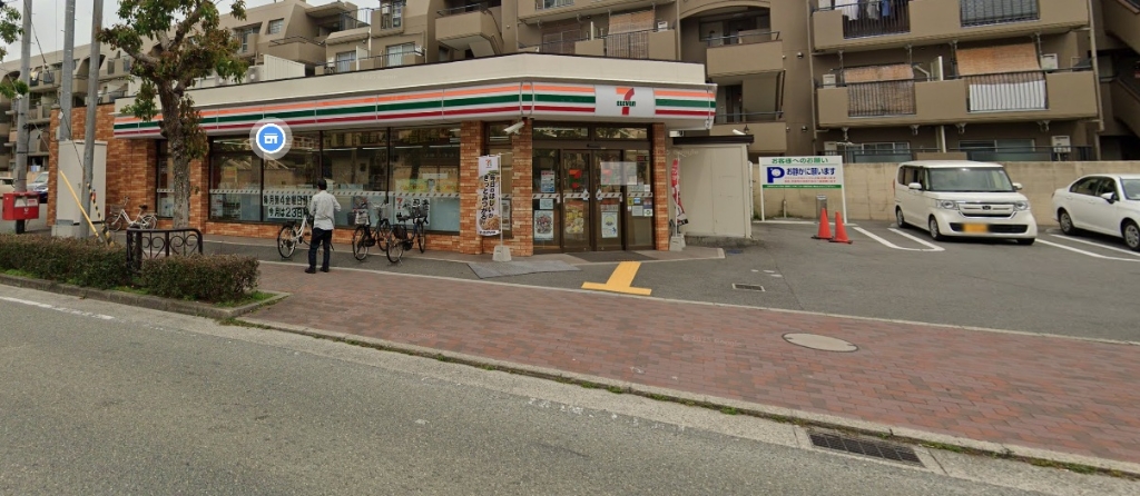 コンビニ　セブンイレブン 尼崎椎堂1丁目店（コンビニ）まで1564m