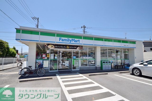 コンビニ　ファミリーマート駒井町一丁目店（コンビニ）まで610m