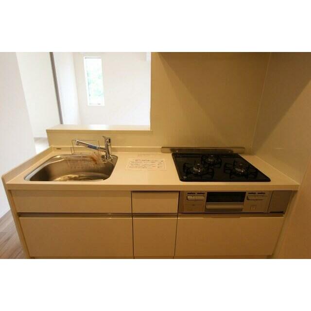 郵便局　藤沢橘通郵便局（郵便局）まで684m