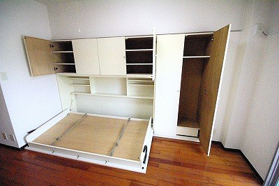 収納　★収納ベッド＆物入★