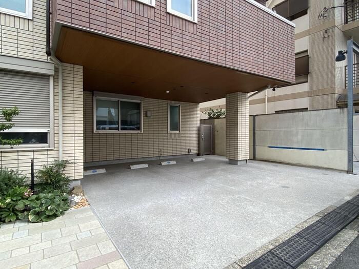 エントランス　毎日通るエントランス♪