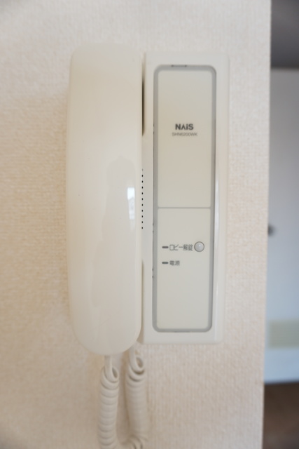 セキュリティ　来客時に便利なインターホン付です☆