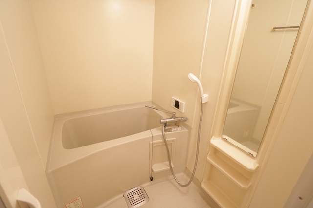 バス・シャワールーム　Ｆ３０２・浴室