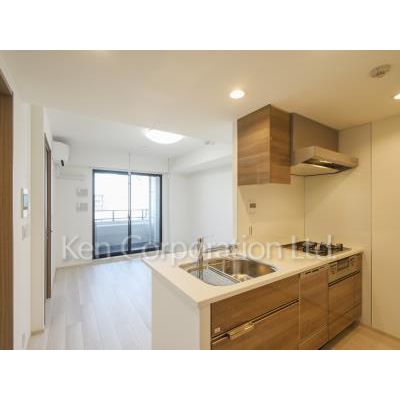 居室・リビング　同タイプ10階のお部屋を撮影。仕様が異なることがあります。