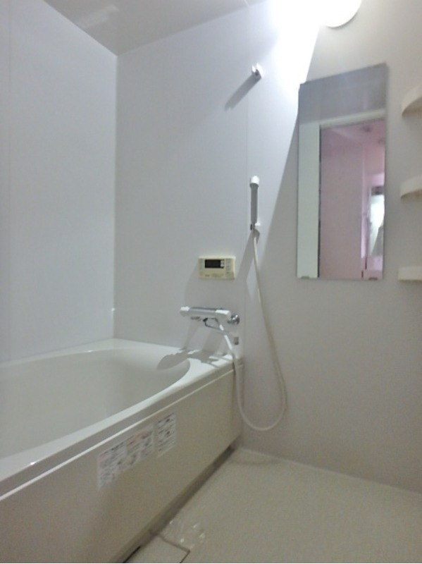 バス・シャワールーム　図面と現状に相違がある場合には現状を優先