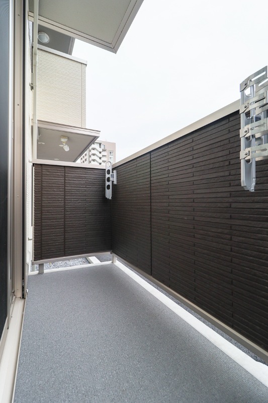 バルコニー　図面と現状に相違がある場合には現状を優先