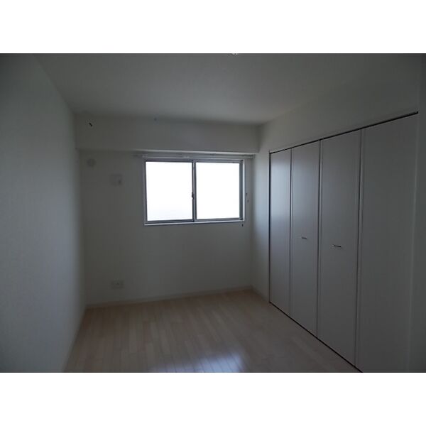 収納　室内写真は別部屋の写真です。