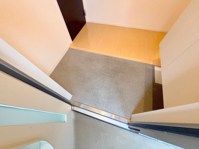 玄関　素敵な玄関は毎朝あなたを元気に送りだしてくれますよ。