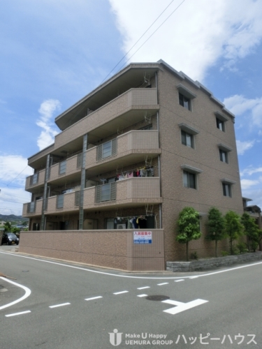 建物外観　バルコニー南向きです