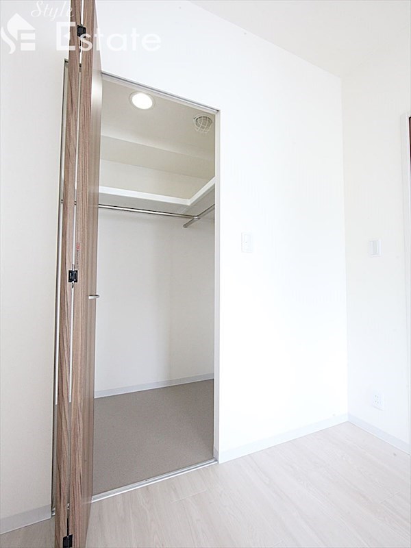 収納　クローゼット