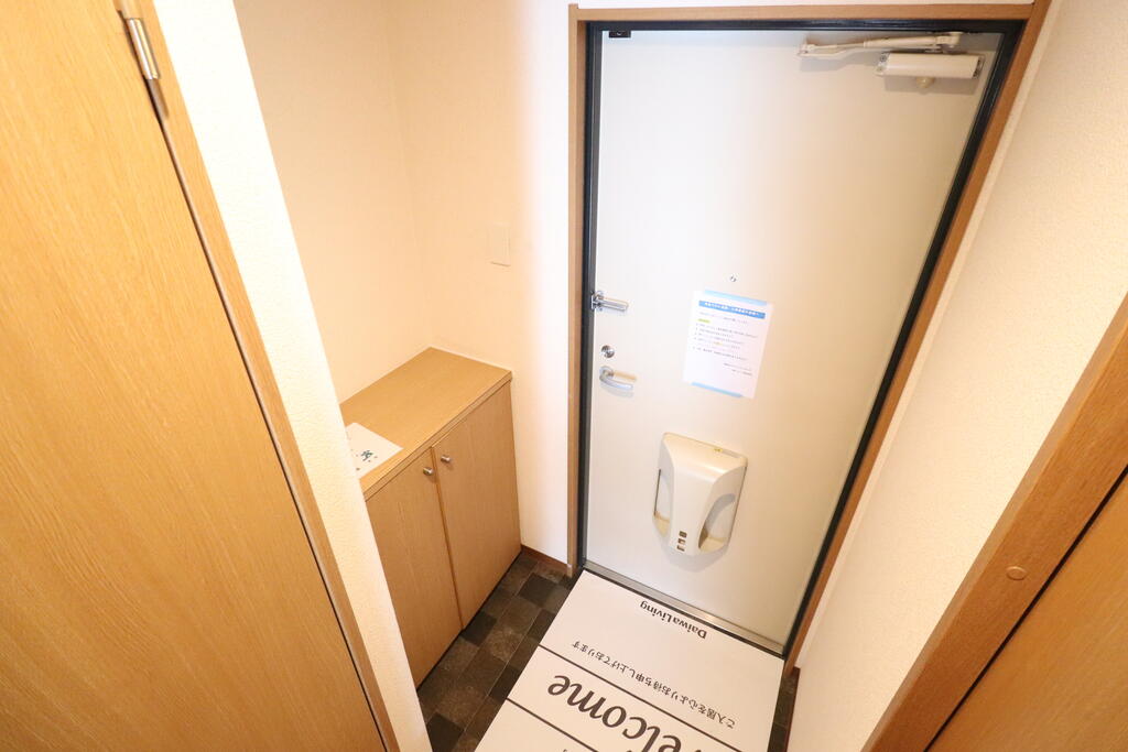 玄関　シューズbox付き♪