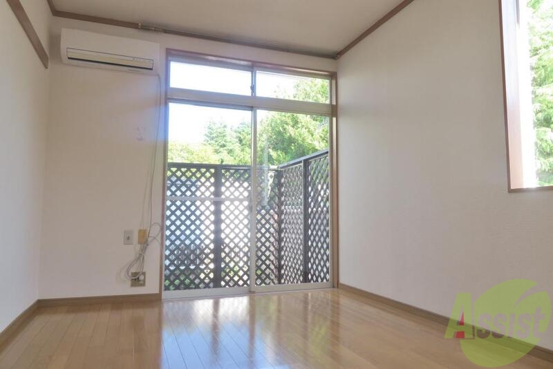 居室・リビング　リビングはこんな感じで陽当たりも良さそうですね。