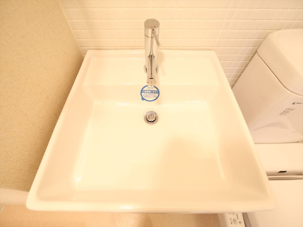 洗面設備　オシャレな独立洗面台