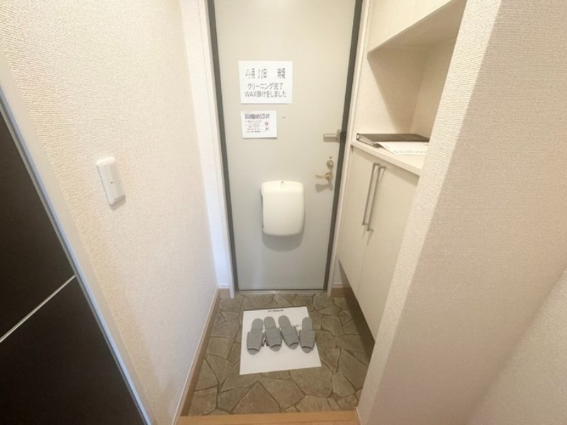 玄関　図面と現状に相違がある場合には現状を優先