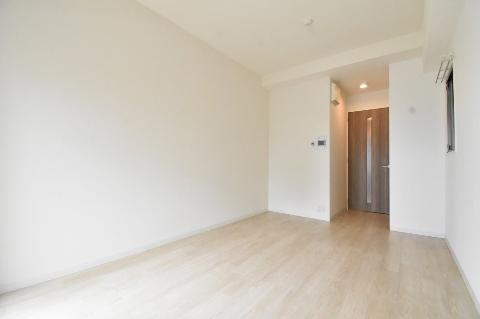 居室・リビング　室内