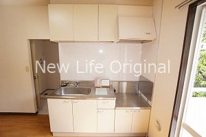 キッチン　コンロは設置幅・ガスの種別を確認の上、ご用意下さい。