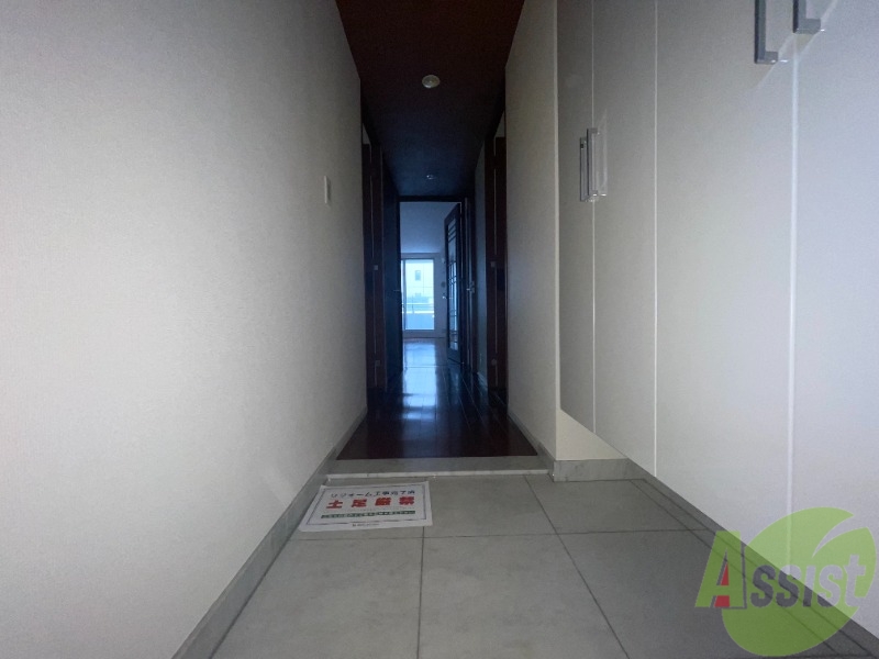 玄関　玄関からの目線です。とってもオシャレなお部屋ですよね。