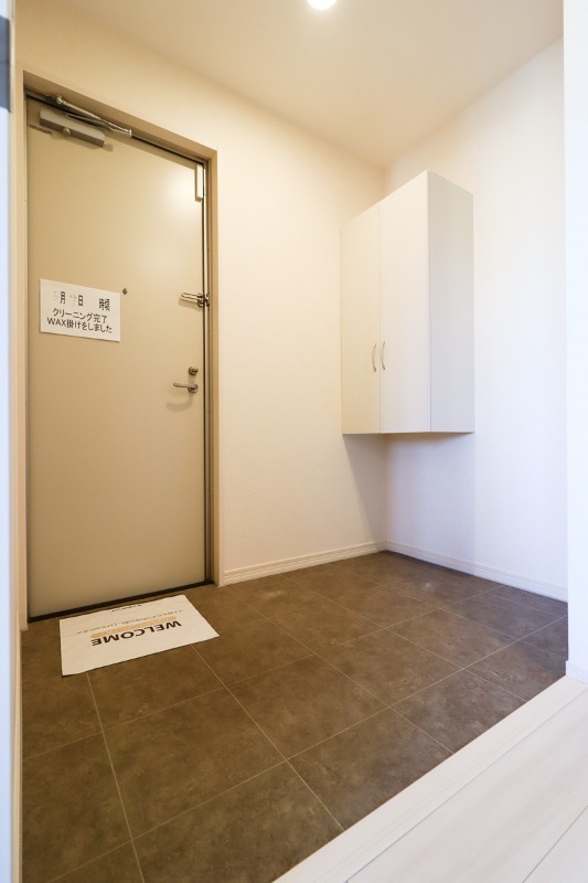 玄関　図面と現状に相違がある場合には現状を優先