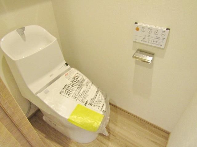 トイレ　★洗浄機付きトイレ★