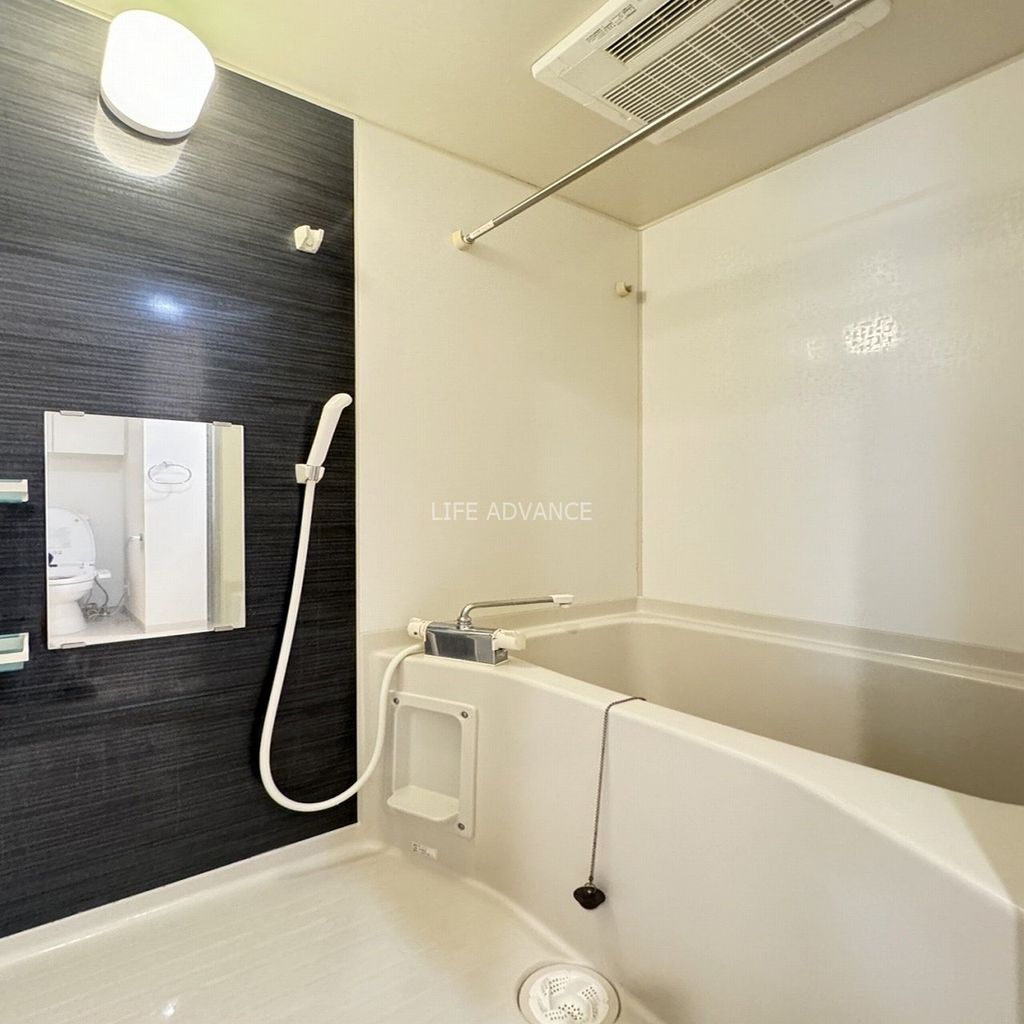 バス・シャワールーム　バス