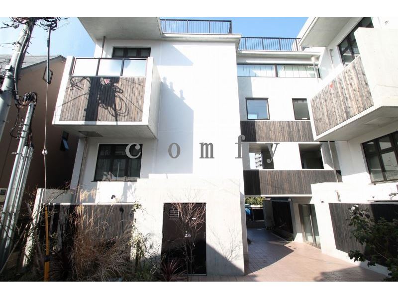 建物外観　２０１２年６月築