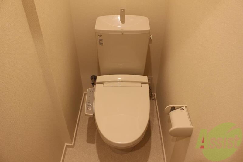 トイレ　癒しの空間　ウォシュレット付き