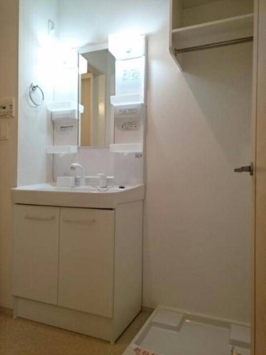 洗面設備　洗面所