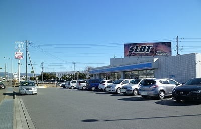 コンビニ　ローソン沼津大諏訪店（コンビニ）まで900m