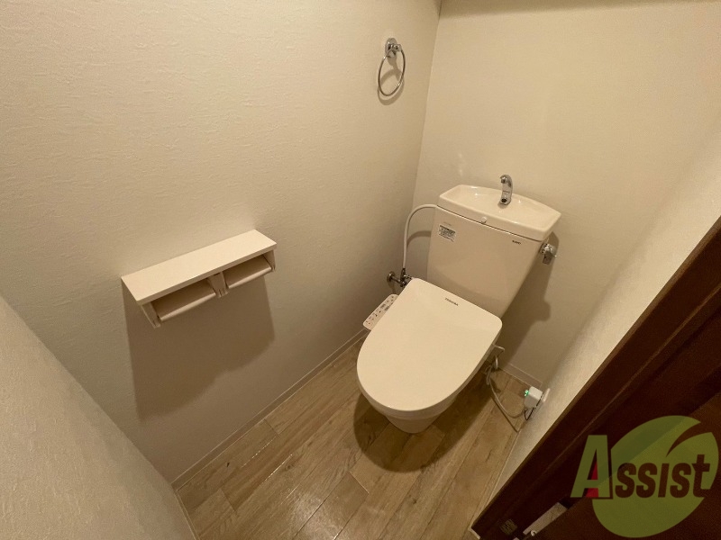 トイレ　ウォシュレット機能がついたトイレ。安心して使用できますね。