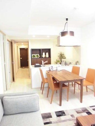 居室・リビング　開放感のあるゆったりとしたお部屋です♪