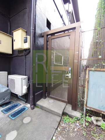 エントランス　コーポ山本