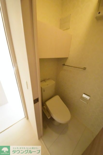 トイレ　収納スペースあります