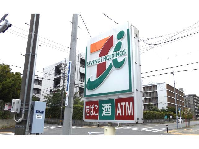 コンビニ　セブンイレブン名古屋港区七番町店（コンビニ）まで496m