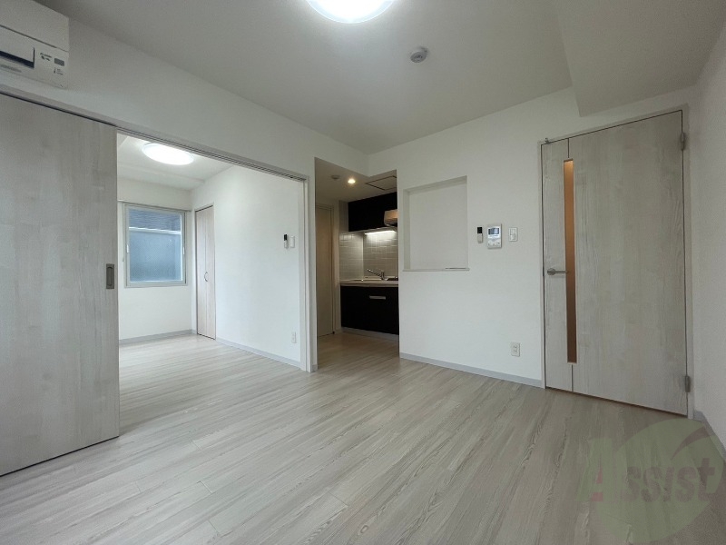 居室・リビング　広くてキレイなお部屋が広がっていて、充実した生活が送れそう。