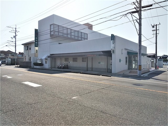 銀行　伊予銀行堀江支店（銀行）まで261m