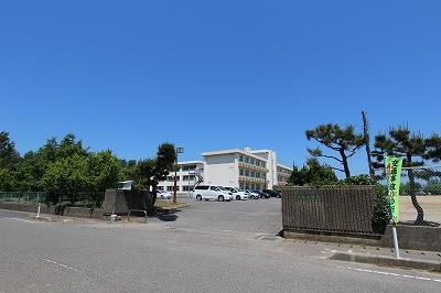 小学校　新潟市立立仏小学校（小学校）まで1298m