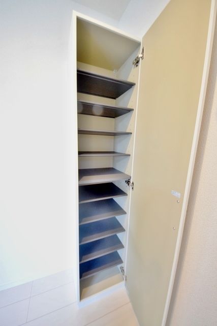 収納　お問い合わせはタウンハウジングまで