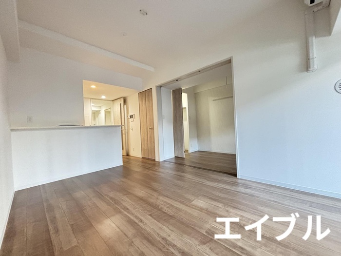 居室・リビング　同じ部屋タイプの別部屋の写真です。現況と異なる場合は現況を優