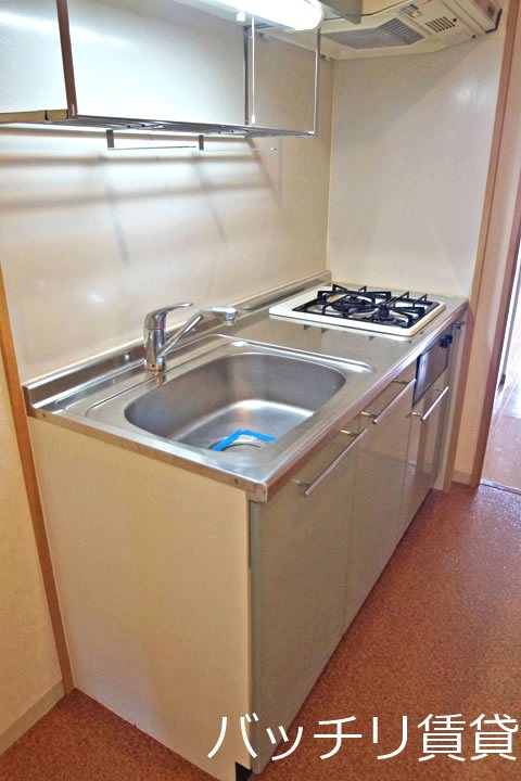 キッチン　＊画像は別部屋の為、現状を優先いたします