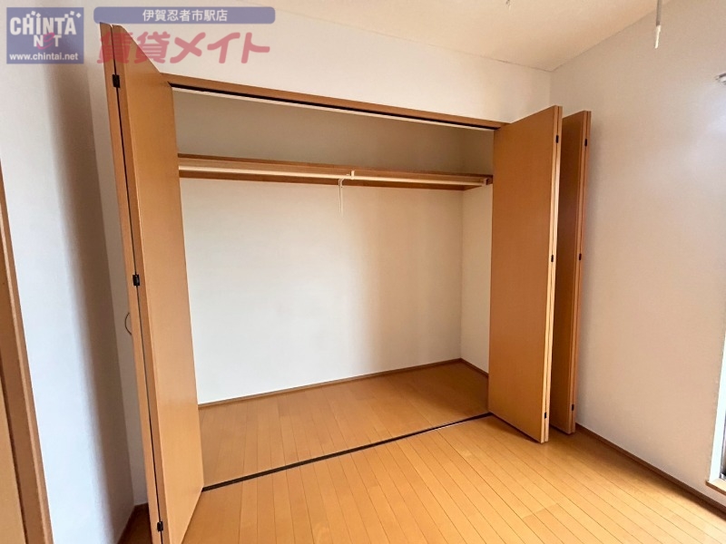 収納　別部屋参考写真となります。