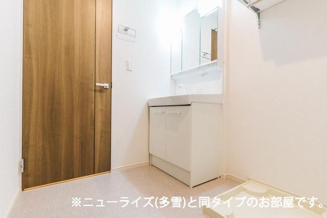 洗面設備　※同タイプ