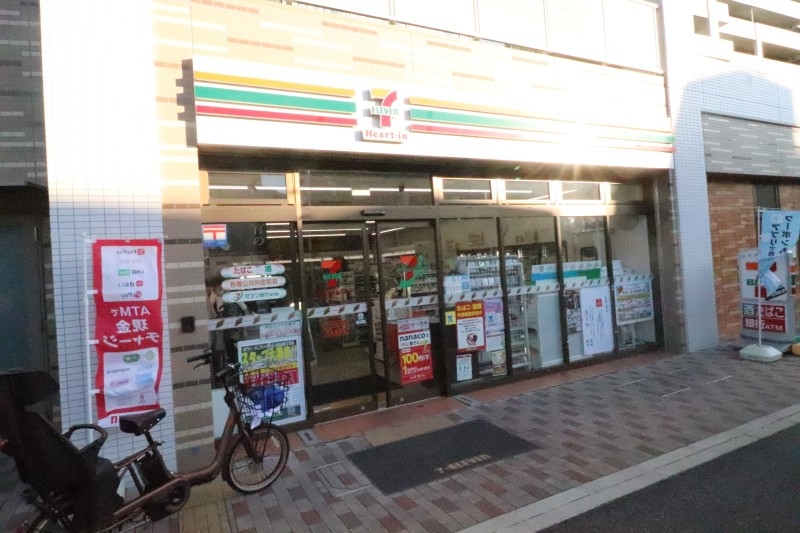 コンビニ　セブン-イレブン ハートイン灘北通り六丁目店（コンビニ）まで390m