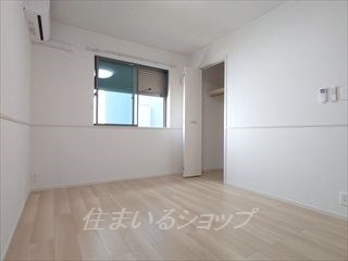 その他部屋・スペース　寝室にもエアコンあり