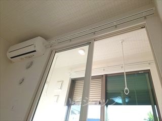 その他設備　便利な室内物干し・エアコンあり