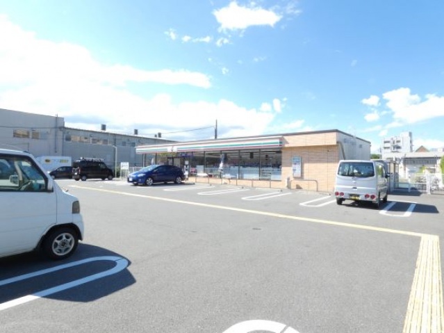 コンビニ　セブン-イレブン 宇治槇島本屋敷店（コンビニ）まで67m