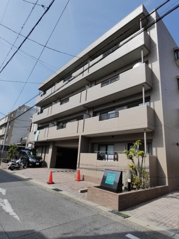 建物外観　オシャレなマンションタイプで安心ですね☆