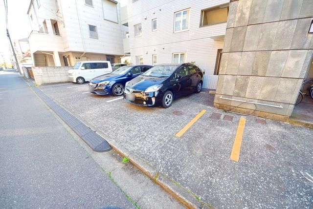 駐車場　★お問い合わせはタウンハウジングまで★